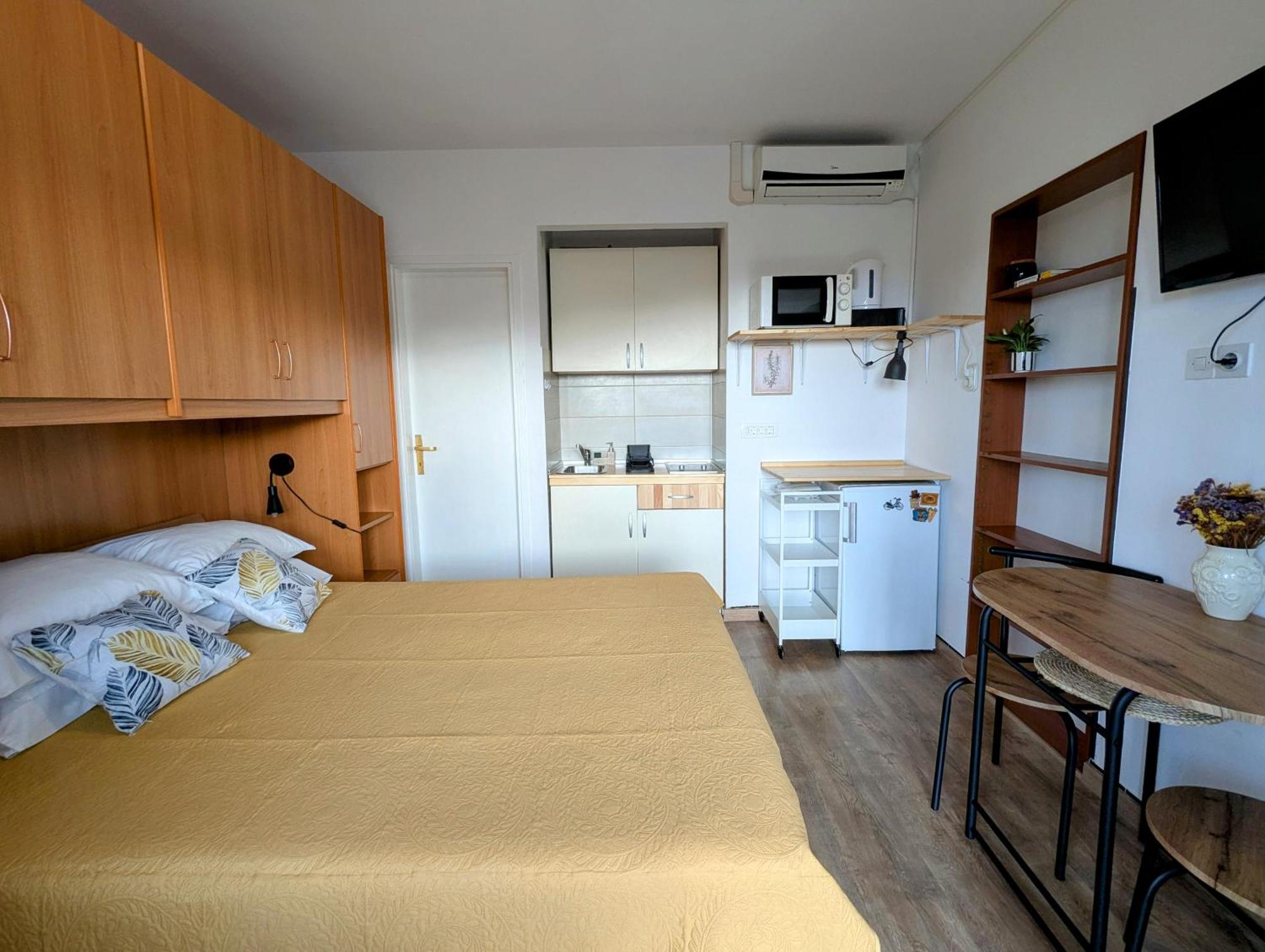 Apartments Ada Rovinj Exterior photo