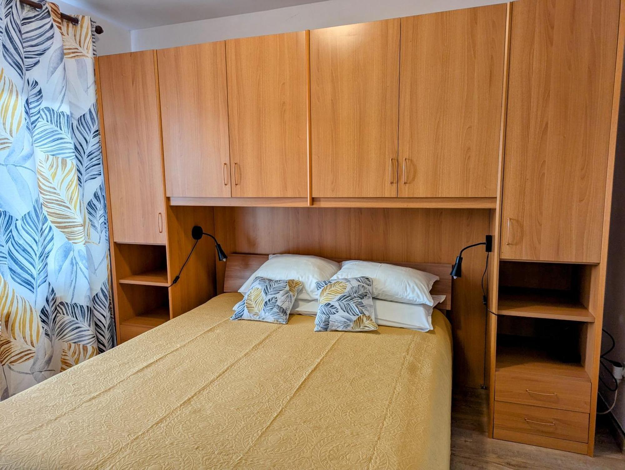 Apartments Ada Rovinj Room photo